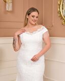 Dantelli Kolları Boncuk İşlemeli Beyaz Abiye