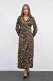 Önü Düğmeli Leopar Desen Elbise