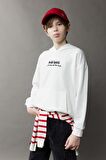 DeFacto Erkek Çocuk Oversize Geniş Kalıp Kapüşonlu Nakışlı Sweatshirt D8498A825SPWT32