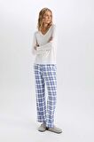 DeFacto Fall in Love Pijama Takım V Yaka Uzun Kollu Basic Düz Üst Kareli Beli Lastikli Alt C5438AX24AUBE553