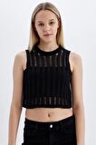 DeFacto Regular Fit Crop Bisiklet Yaka Kroşe Atlet D1982AX24SMBK56