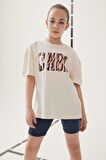 DeFacto Kız Çocuk NBA Wordmark Oversize Geniş Kalıp Bisiklet Yaka Kısa Kollu Tişört E7631A825HSBG700