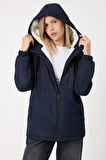 Kadın Lacivert Kürklü Su Ve Rüzgar Geçirmez Kapüşonlu Kışlık Mont & Kaban & Parka
