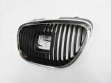 Seat Altea- 04/09; Ön Panjur Siyah (Nikelaj Çerçeveli)(Tyg) (Oem No: 5P0853651A9B9)