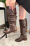 Kadın Mika Kahverengi Deri Düz Taban Büzgülü Diz Altı Boy Çekme Çizme