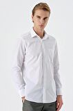 Beyaz Uzun Kollu Filafil Desen Sert Yaka Cepli Basic Comfort Fit Rahat Kesim Gömlek 1004235002