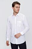 Beyaz Uzun Kollu Bez Ayağı Sert Yaka Cepli Basic Comfort Fit Rahat Kesim Gömlek 1004235051
