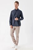 Koyu Lacivert Uzun Kollu Gabardin Sert Yaka Cepli Casual Comfort Fit Rahat Kesim Gömlek 1004235108