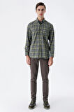 Uzun Kollu Ekoseli Gabardin Sert Yaka Cepli Garnili Casual Comfort Fit Gömlek 1004235109 Koyu Haki