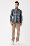 Uzun Kollu Ekoseli Gabardin Sert Yaka Cepli Garnili Casual Comfort Fit Gömlek 1004235110 Koyu Lacivert