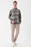 Uzun Kollu Ekoseli Gabardin Sert Yaka Cepli Garnili Casual Comfort Fit Gömlek 1004235112 Koyu Vizon