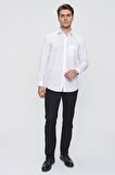 Beyaz Uzun Kollu   Sert Yaka Cepli  Pamuklu Basic Comfort Fit Rahat Kesim Gömlek 1004240051