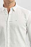 Beyaz Uzun Kollu Gofreli Biyeli %100 Pamuk Casual Slim Fit Dar Kesim Gömlek 1004240247