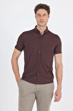 Koyu Kahverengi italyan Düğmeli Yaka Kısa Kol Cepsiz Slim Fit Gömlek 1004250255