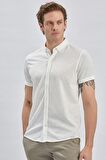 Beyaz Desenli Jakarlı Düğmeli Yaka Casual Slim Fit Dar Kesim Tişört 1011240152