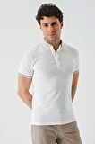 Beyaz Desenli Jakarlı Düğmeli Yaka Cepli Casual Slim Fit Dar Kesim Tişört 1011240174