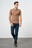 Sütlü Kahverengi Kısa Kol Kendinden Desenli Jakarlı Polo Yaka Casual Comfort Fit Tişört 1011240189