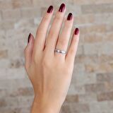 Zirkon Taşlı "T" Tasarım 925 Ayar Gümüş Kadın Yüzük