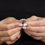 Starlight Diamond Pırlanta Montür Kalp Tasarım 925 Ayar Gümüş Kadın Beştaş Yüzük