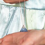 Mavi Zirkon Taşlı Sarmal Üçgen Tasarım 925 Ayar Gümüş Kadın Kolye