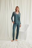 YakasıOmzu ve Paçası Dantelli Boydan Düğmeli Pijama Takımı
