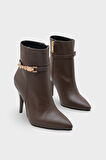 Kadın Topuklu Sivri Burun Tokalı Fermuarlı Günlük Bot Royas Kahve