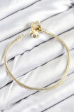 Pirinç Charm Zirkon Taşlı Yonca Model Gold Renk Kadın Bileklik EB-BB7805