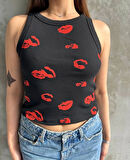 Öpücük baskılı bluz