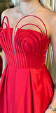 Kırmızı Straplez Yaka  Sırt Dekolteli Kloş Etekli Saten Uzun Abiye Elbise 11088