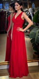 Kırmızı V Yaka Kalın Askı Kloş Etekli  Şifon Uzun Abiye Elbise 11098-01