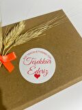 Bizi Tercih Ettiğiniz İçin Teşekkür Ederiz Kalpli Yuvarlak Yapışkanlı Etiket 5x5 cm 100 adet