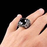 925 AYAR GÜMÜŞ KALEM İŞLEME MOTİFLİ ONIX TAŞLI YÜZÜK