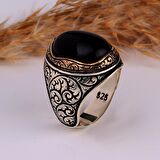 KALEM İŞLEME MOTİFLİ OVAL MODEL ONIX TAŞLI GÜMÜŞ YÜZÜK