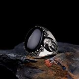 925 AYAR GÜMÜŞ ONİX TAŞLI KARTAL MOTİFLİ ERKEK YÜZÜK