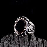 925 AYAR GÜMÜŞ KARTAL MOTİFLİ ÇEMBER ONİX TAŞLI ERKEK YÜZÜK