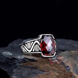 ZİRKON TAŞLI KIRMIZI RENK 925 AYAR GÜMÜŞ ERKEK YÜZÜK