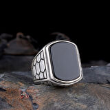 925 Ayar Gümüş Petek Model Onix Taşlı Erkek Yüzük