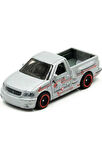 Hot Wheels  Arabalar HTB07 Hw: The '90's / '99 Ford F-150 Svt Lightning