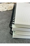 A5 Kareli Spiralli Defter, A5 Boyut (15cm x 21cm), 60 Yaprak, 90gr. Ivory, Şeffa PVC Kapak