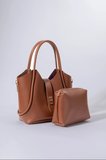 YAVRU ÇANTA EKSTRALI ÖNÜ KİLİT DETAYLI KADIN TABA OMUZ ÇANTASI EN;30CM BOY;25CM GENİŞLİK;12CM