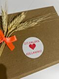 İyi Günlerde Kullanınız Kırmızı Yazılı Kalpli Yuvarlak Etiket 5x5 cm 100 adet