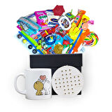 Geçmişin Büyüsüyle Dolu Özel Siyah Hediye Kutusu ve İyi Ki Sen Yazılı Kupa Bardak