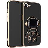 Gpack Apple iPhone 7 Kılıf Kamera Korumalı Astronot Desenli Standlı Silikon