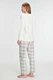 Kadın Gri Uzun Kollu Yazı Detaylı Alt Kısmı Ekose Desenli Pijama Takımı