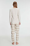 Kadın Bej Uzun Kollu Alt Kısmı Ekose Desenli Düğme Detaylı Pijama Takımı