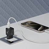 iphone 15-16-17 Pro+max Uyumlu Siyah renk 3000mAh 20W PD type c hızlı şarj Cihazı adaptör For İphone