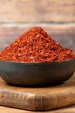 Halis İpek Tatlı Pul Biber 250Gr- Kırmızı Tatlı Pul Biber