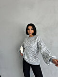 Explode - Kadın Gri Beyaz Desenli Balon Kol Oversize Triko Kazak