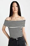 DeFacto Fitted Çizgili Açık Omuz Basic Düz Triko Bluz D2998AX24SMBK27