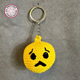 Uretti - Tuğba 9352 3417 El Yapımı Örgü Üzgün Surat Emoji Model Anahtarlık